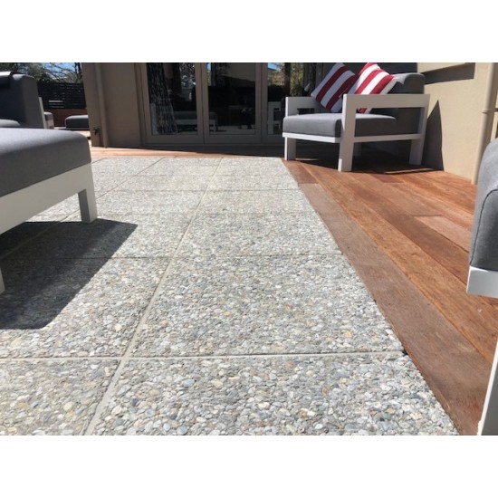 Concrete Bullnose Coping Paver - Exposed Aggregate 600 x 300mm Specialty