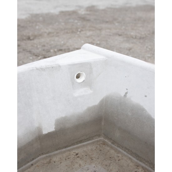 Concrete Trough 270L